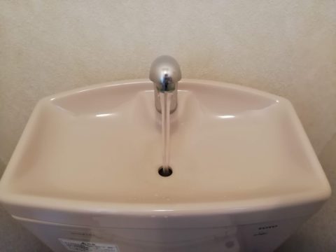 トイレの水を流す動作確認